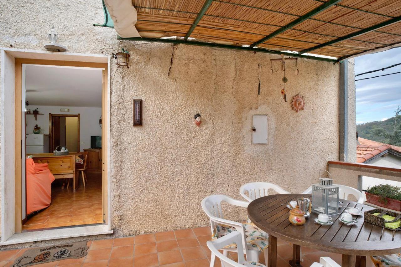 Apartamento Ca De Baci Vessalico Exterior foto